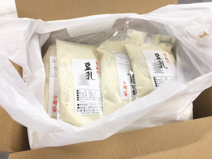 京都の豆乳（300cc）　12本セットを開く